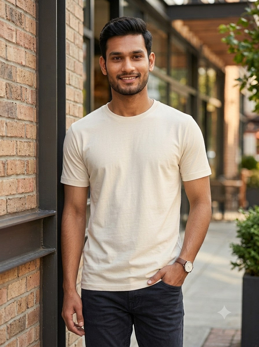 Cream t-shirt street style - Nasheyy